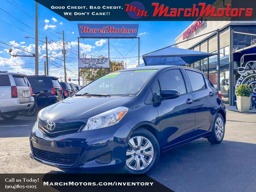 2012 Toyota Yaris LE