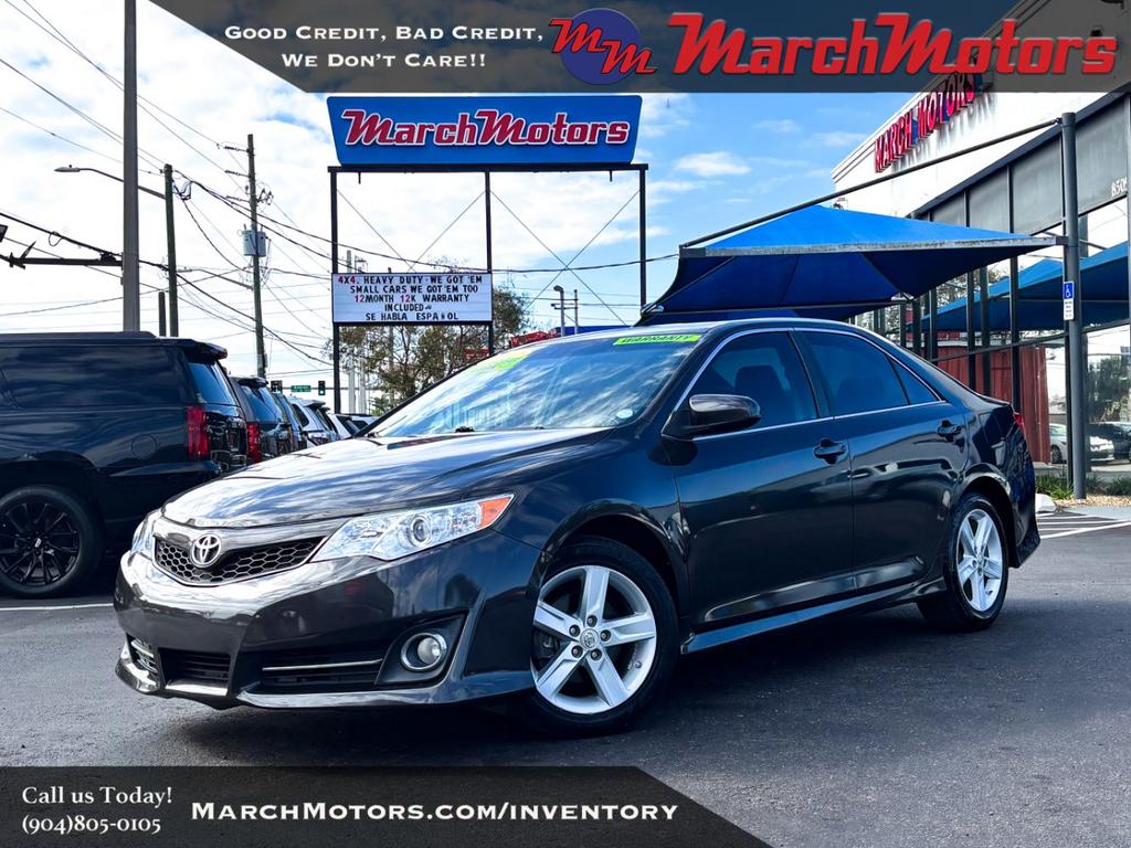 2012 Toyota Camry SE