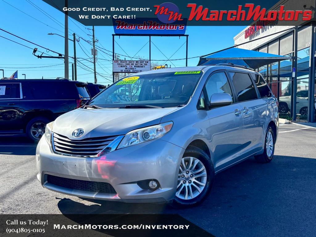 2015 Toyota Sienna XLE