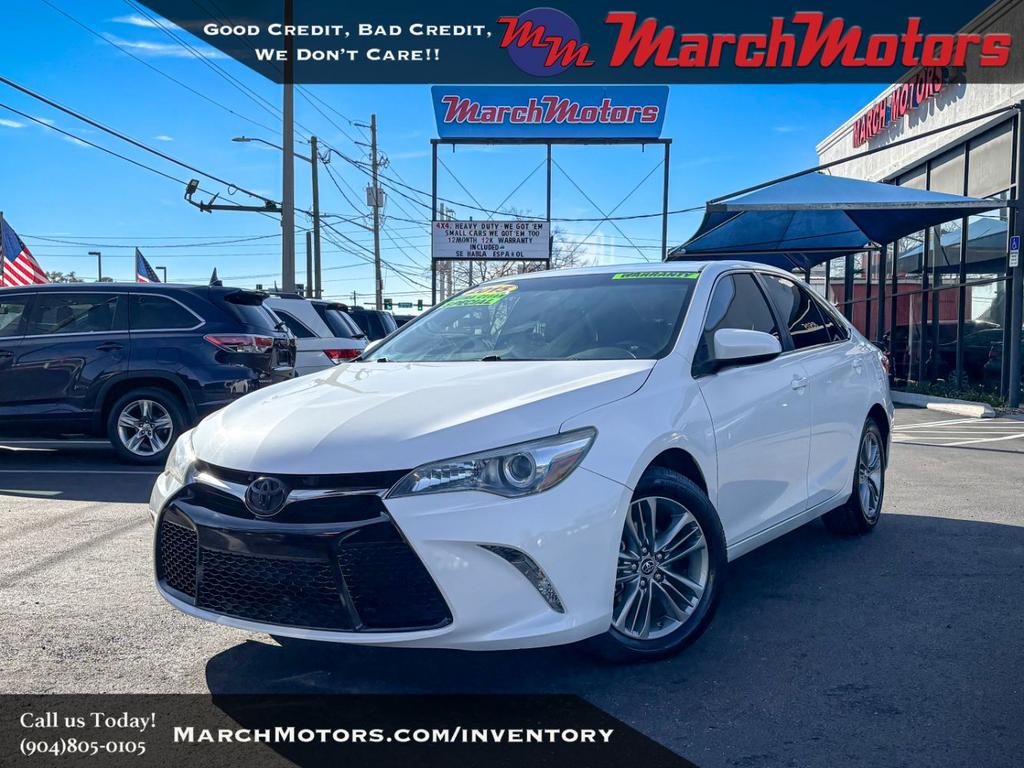 2015 Toyota Camry SE