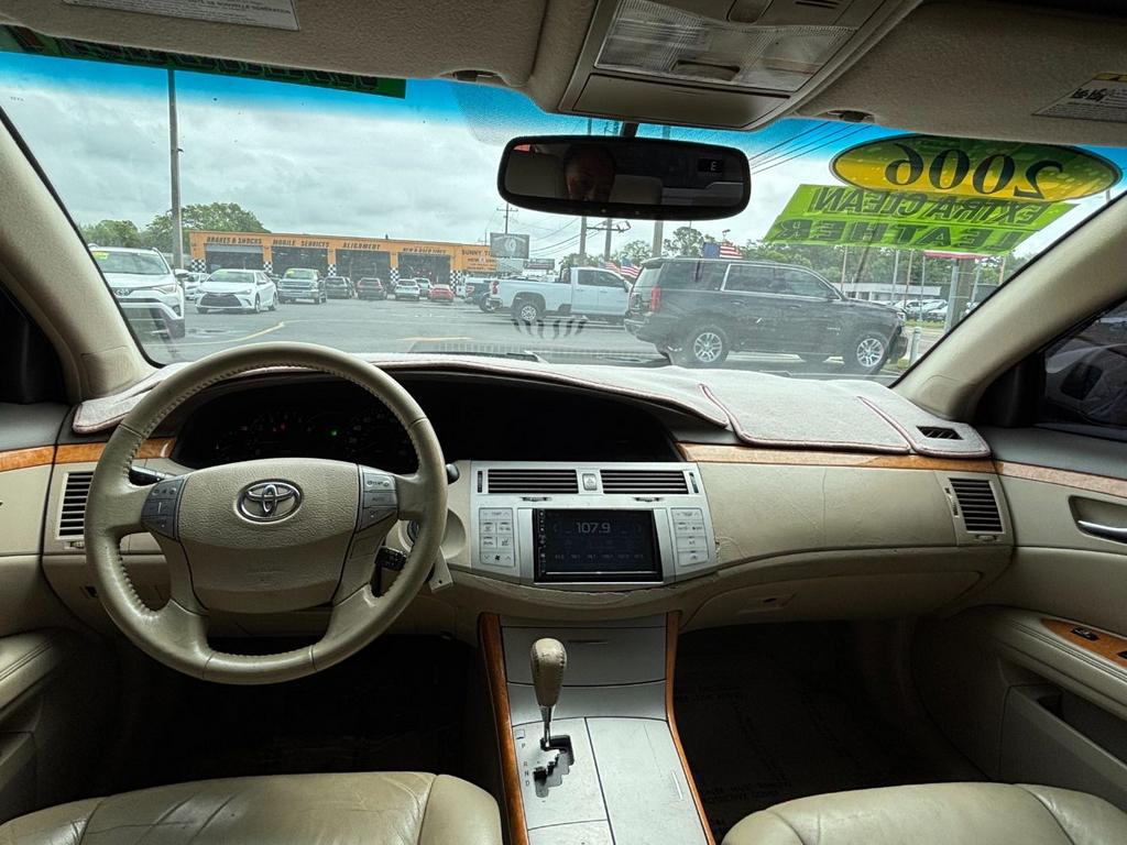 2006 Toyota Avalon XLS - Photo 6