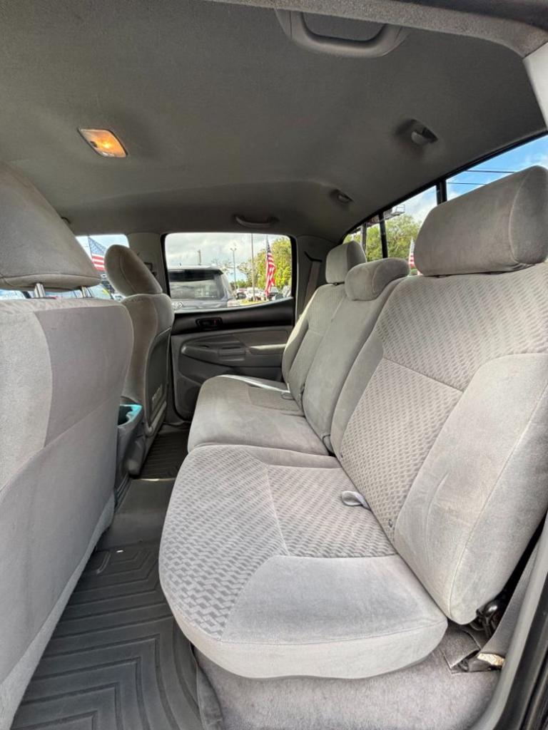 2009 Toyota Tacoma PreRunner - Photo 9