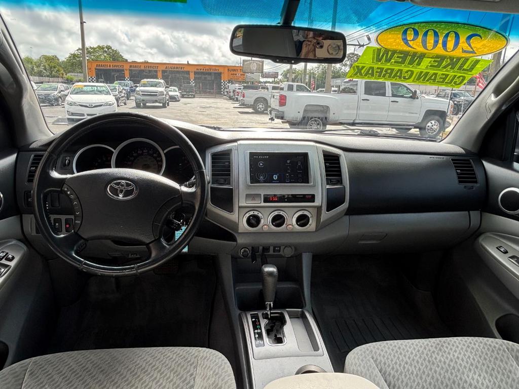 2009 Toyota Tacoma PreRunner - Photo 8
