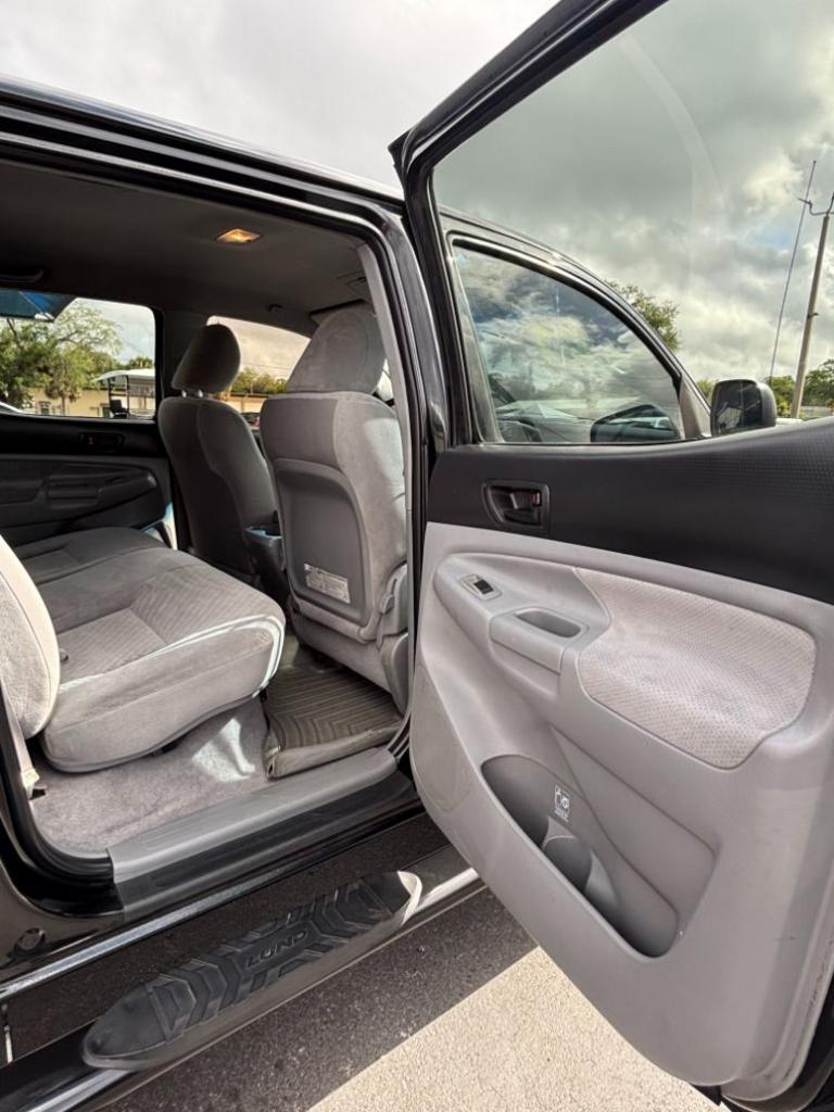 2009 Toyota Tacoma PreRunner - Photo 13