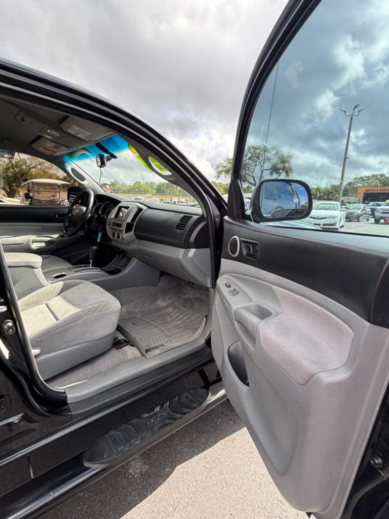 2009 Toyota Tacoma PreRunner - Photo 14