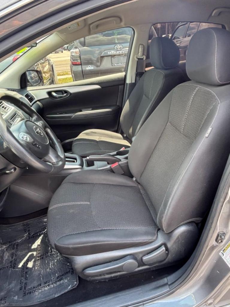 2018 Nissan Sentra S - Photo 9