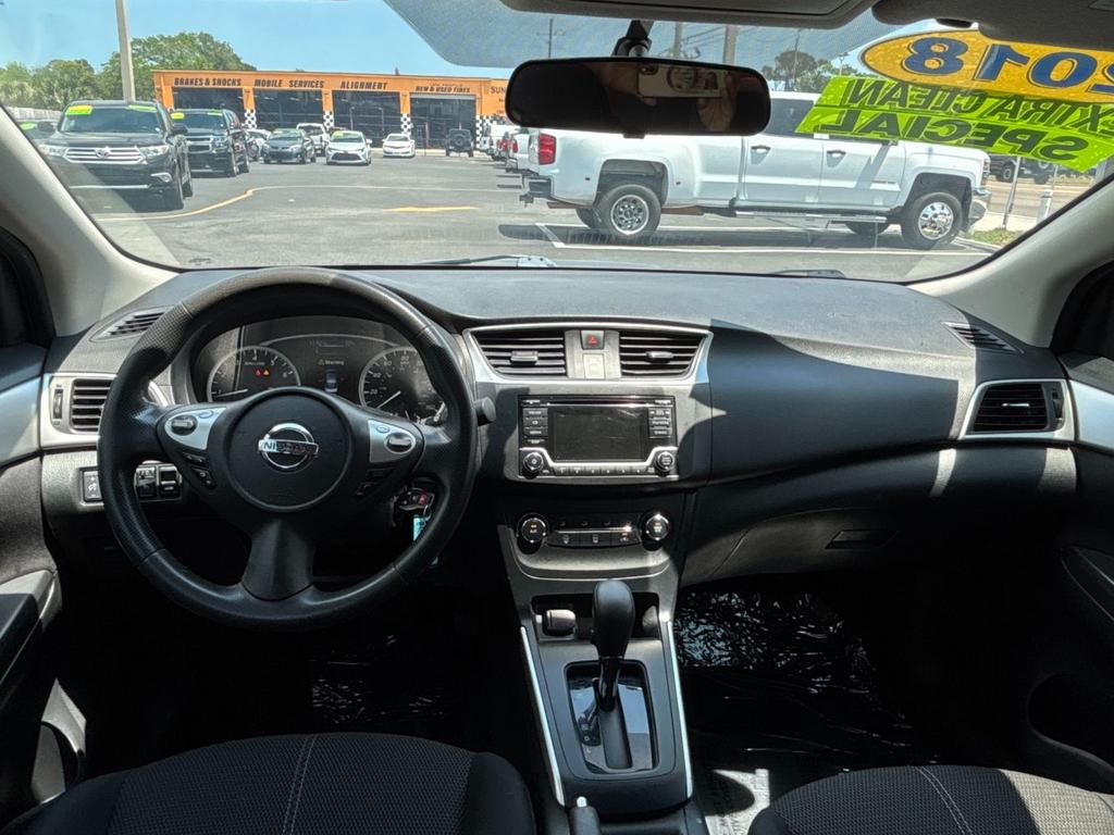 2018 Nissan Sentra S - Photo 6