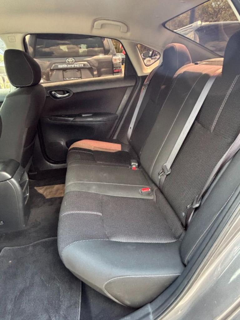2018 Nissan Sentra S - Photo 7
